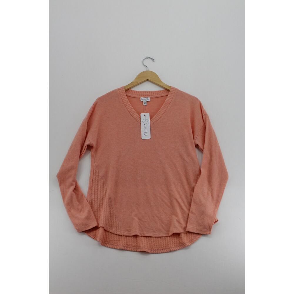 NWT Olivia Sky peach v neck minimalist cozycore cozy comfy versatile sweater S